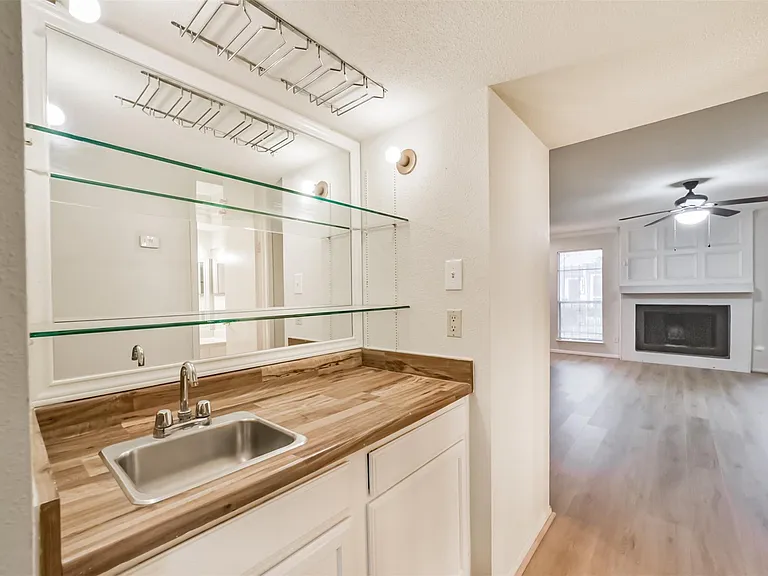 5917 Fairdale Ln #10 — Photo 15