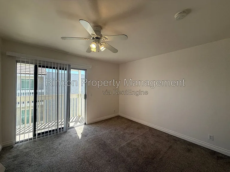 263 S Ventura Rd #270 — Photo 15