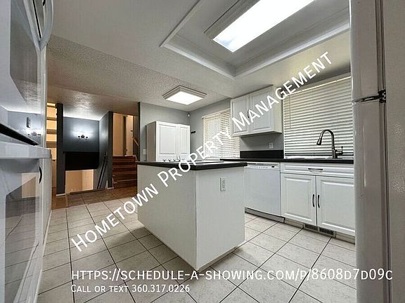 4th image of 4218 Glen Terra Dr SE