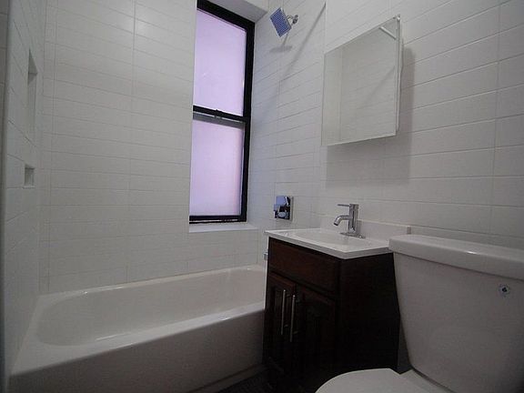 4th image of 101 W 105th St APT 3W