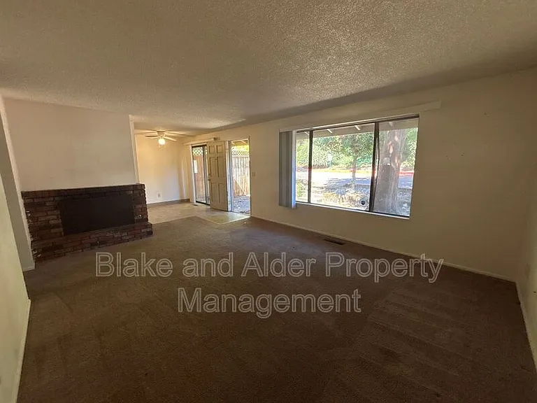 17794 Webster Rd — Photo 5