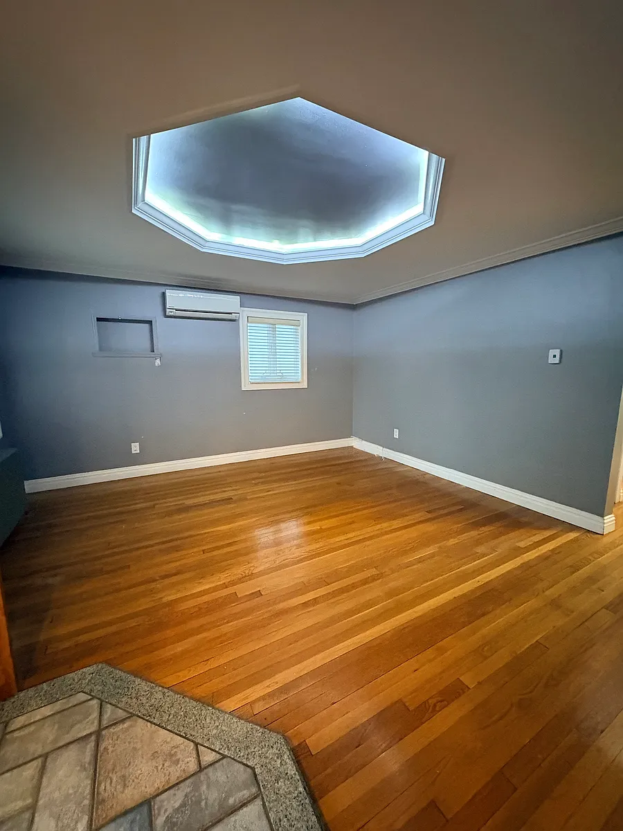 Building Photo - 25 4th St #1