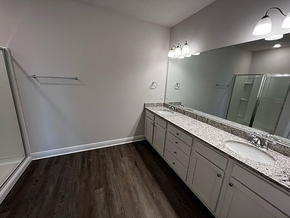 5th image of 412 Albert Meadow Ln