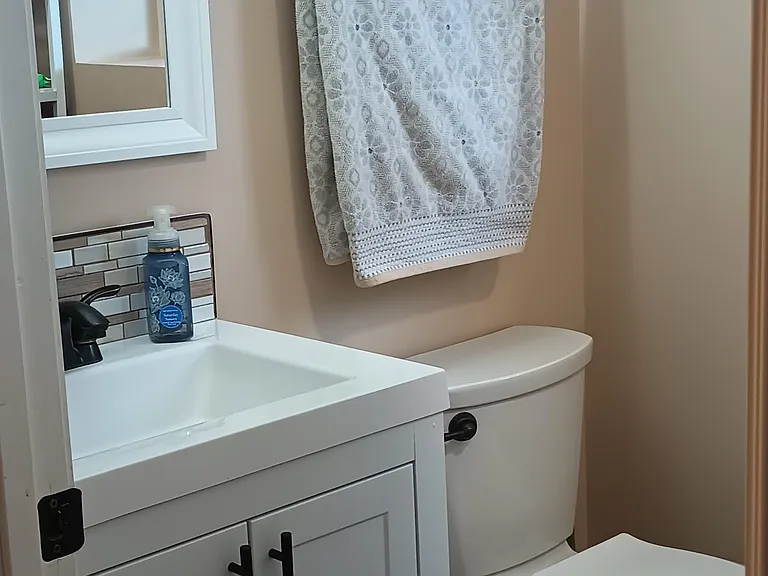 747 Easthills Dr — Photo 14