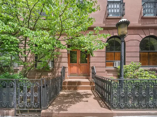 461 W 22nd St APT A, Manhattan, NY 10011