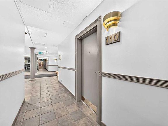 4th image of 525 N 56th Ave SW #110