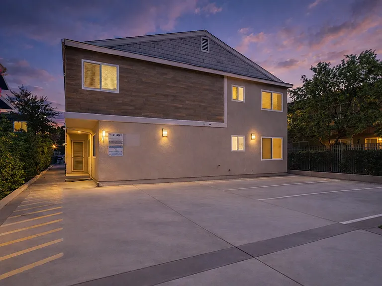 4119 Arizona Street — Photo 2