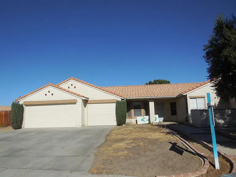 13644 Freedom Way — Photo 4
