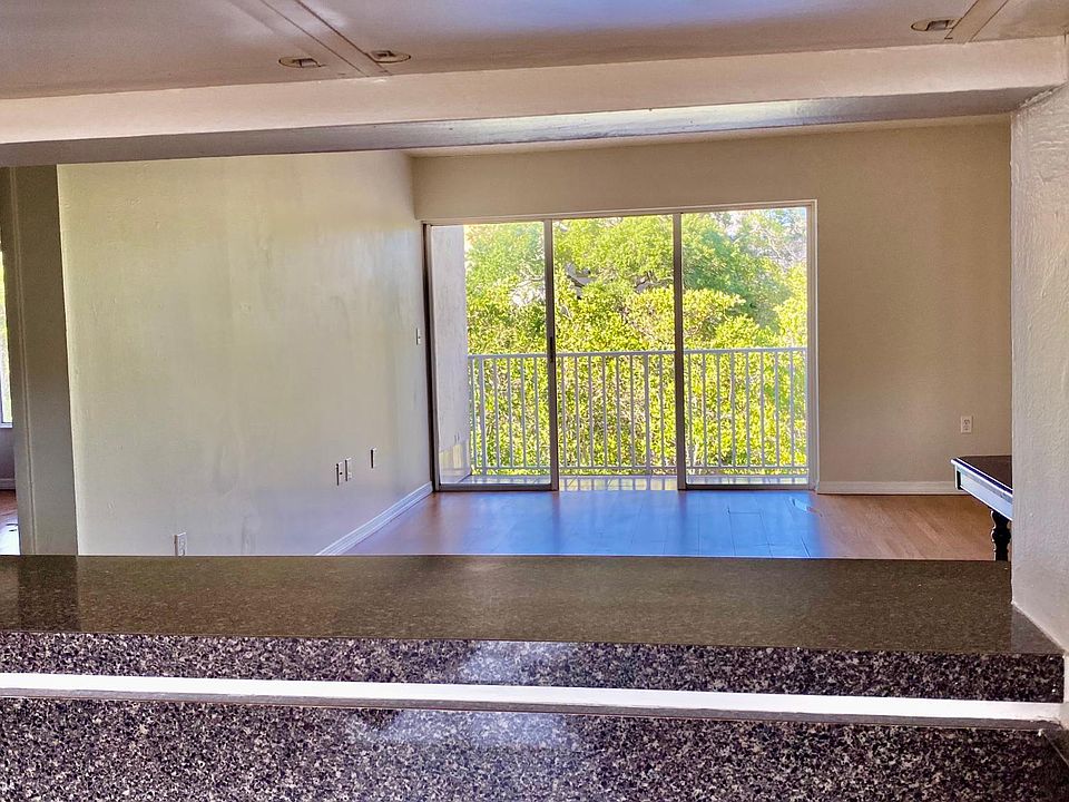 1st image of 621 99th Ave N #10201
