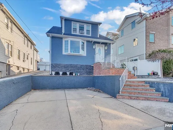 644 Valley Brook Ave, Lyndhurst, NJ 07071