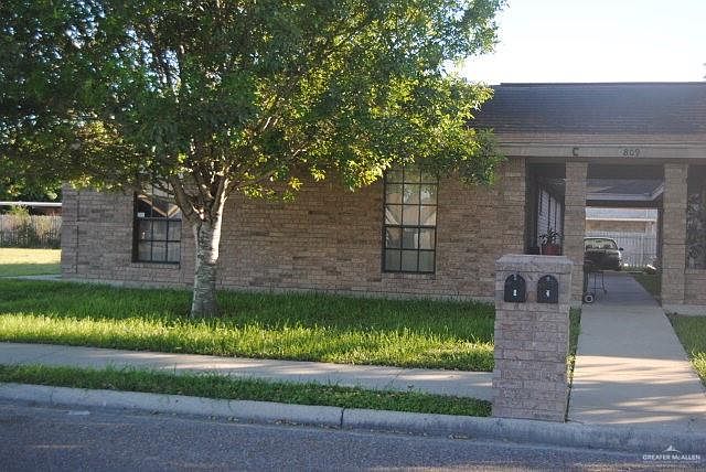 1st image of 809 Los Tesoros Dr APT 3