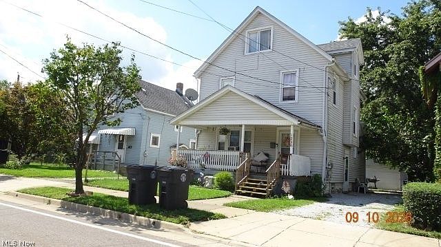 2nd image of 1296 Lakeshore Blvd