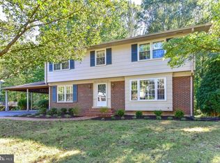 8705 Gateshead Rd, Alexandria, VA 22309