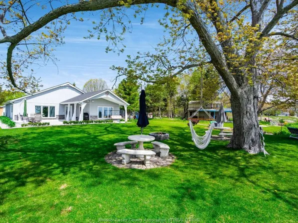 952 Hiawatha Bch, Chatham Kent, ON N0P 2P0
