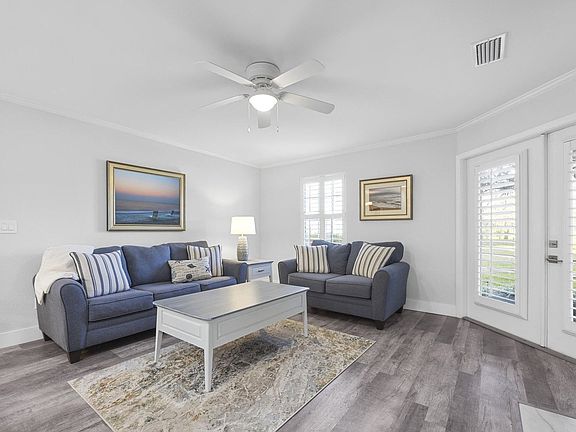 3rd image of 200 Ironwood Dr Unit 214