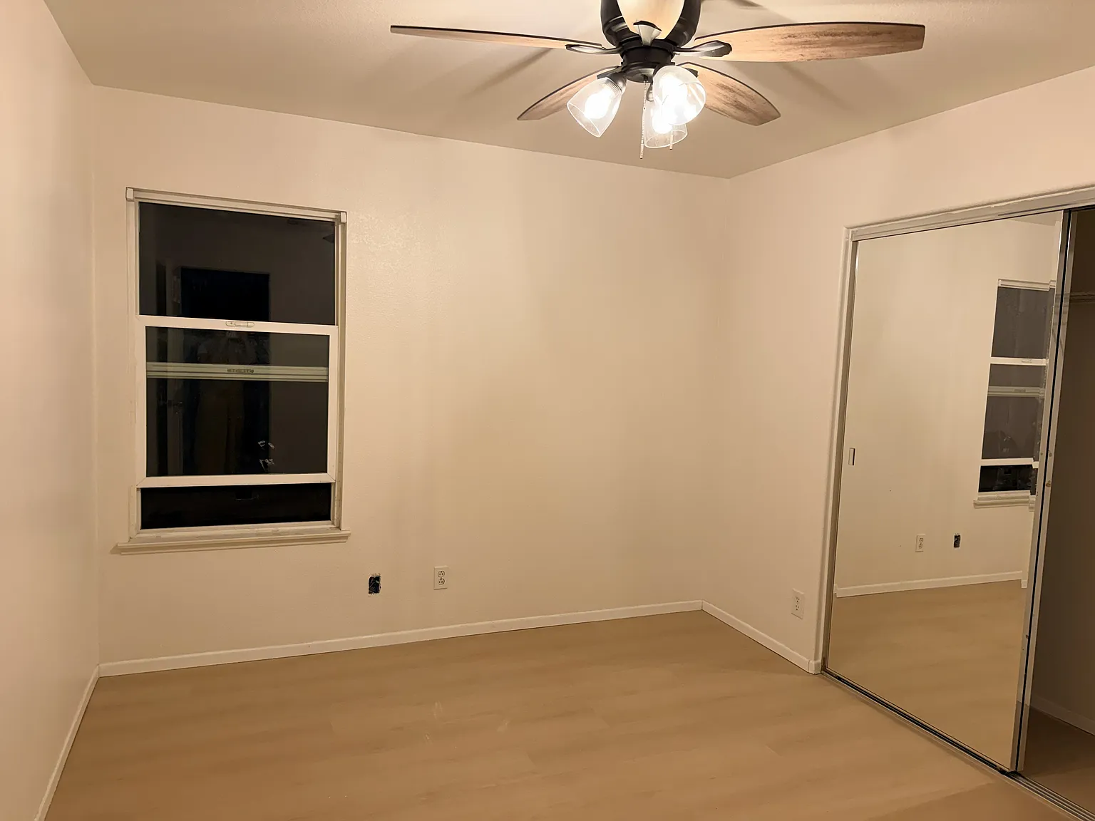 5 bed, 3000 sqft, $4,100 — Photo 3