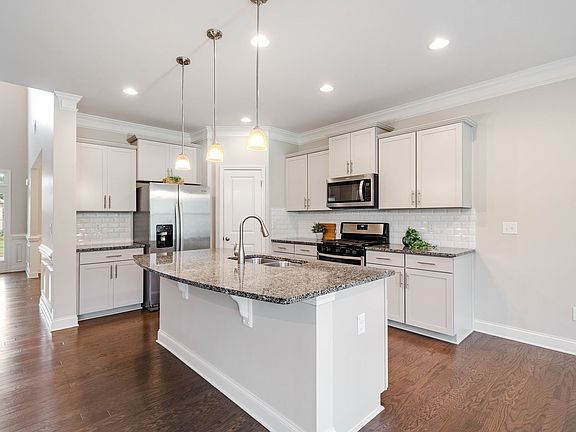 2nd image of 869 Deepwood Ct
