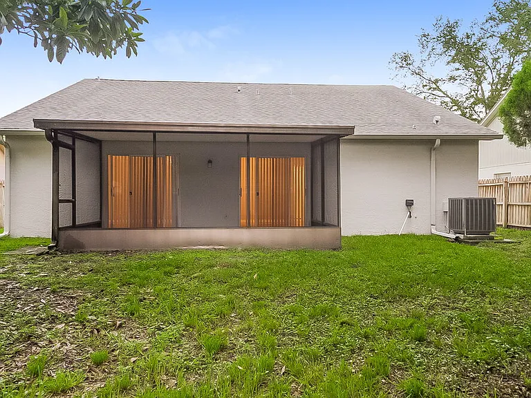 24734 Silversmith Dr — Photo 16