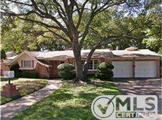 2121 Williams Pl, Fort Worth, TX 76111