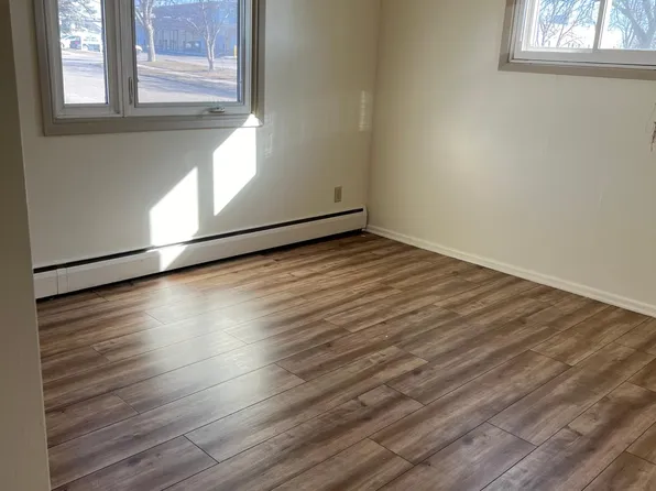 1837 15th St NW APT 2, Rochester, MN 55901
