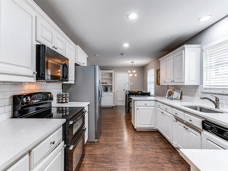 4805 Creighton Dr — Photo 12