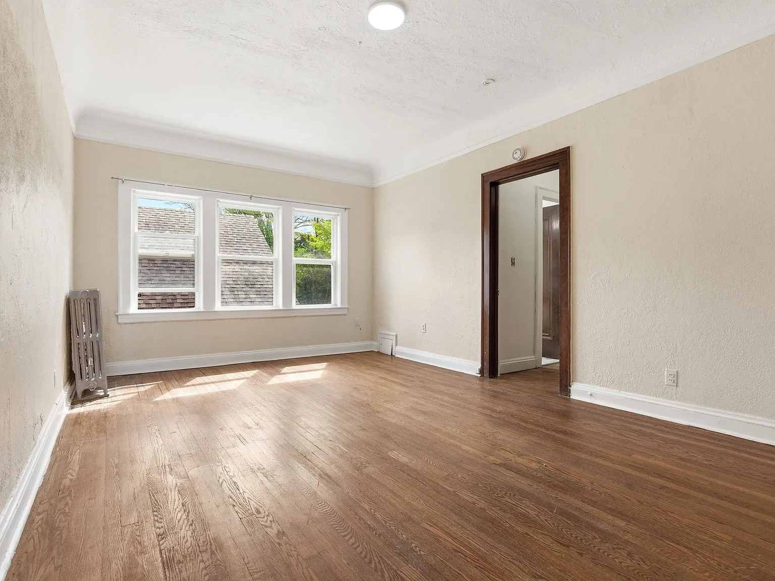 Studio, 532 sqft, $1,000 — Photo 1