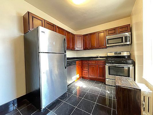 3rd image of 69-40 108th St #4C