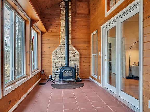 12th image of this home