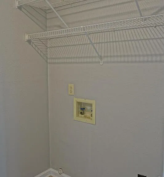 13916 Sandhurst Dr SW — Photo 16