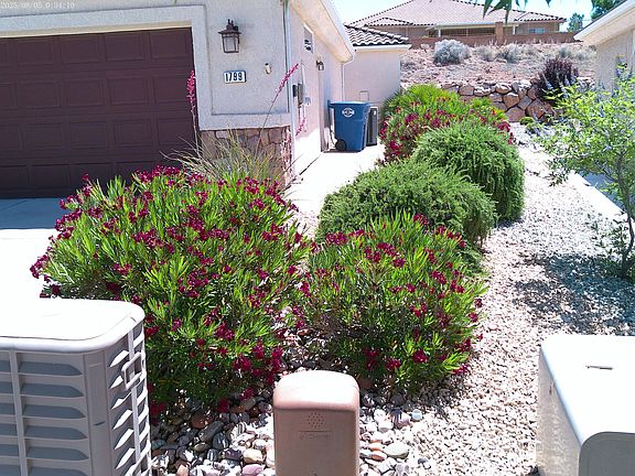 3rd image of 1799 W Amethyst Garden Dr