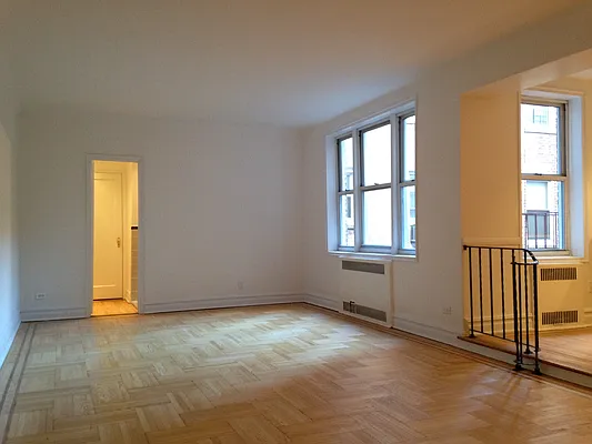 Sold by Rolling Stone Realty LLC | media 9