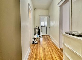 1385 Commonwealth Ave #6, Allston, MA 02134