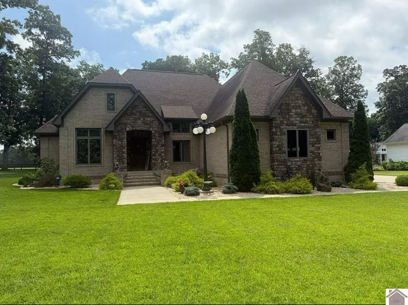 200 Kaitlyn Ln N, Murray, KY 42071