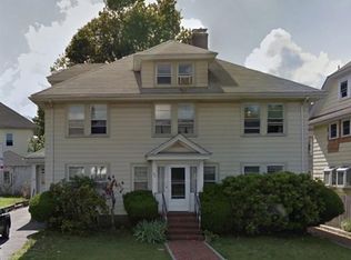 127-129 Bluehills Pkwy #129, Milton, MA 02186