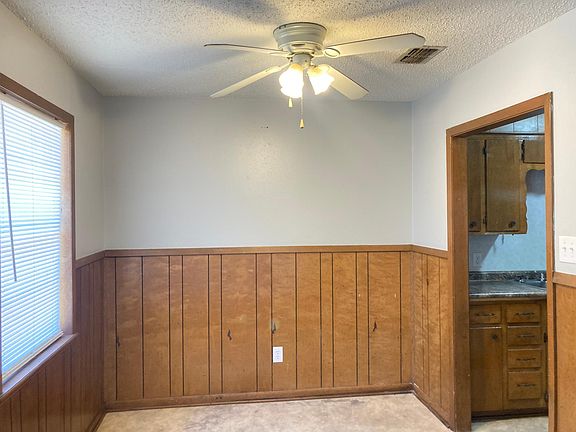 3rd image of 505 Birch Dr