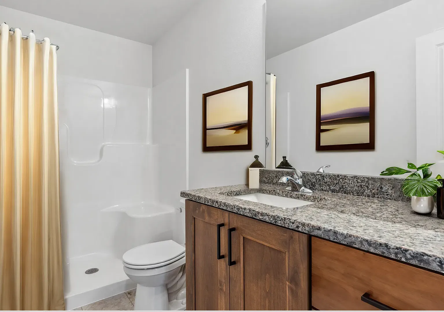 4-bedroom, 3-bathroom South Fargo Single-Family Home w/ 2 Stall Garage — Photo 4