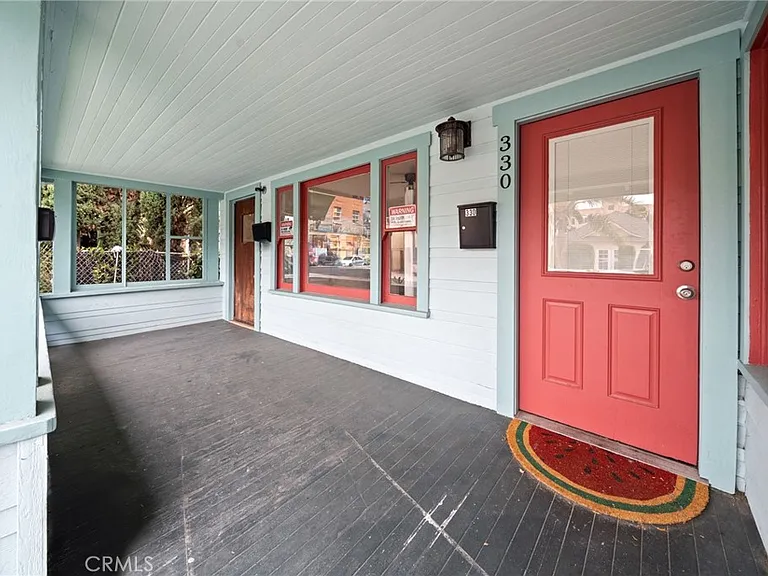 332 N Daisy Ave — Photo 4