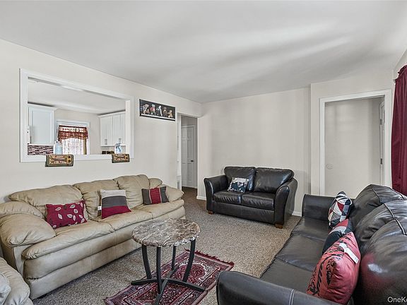 3rd image of 183 Mark Tree Road