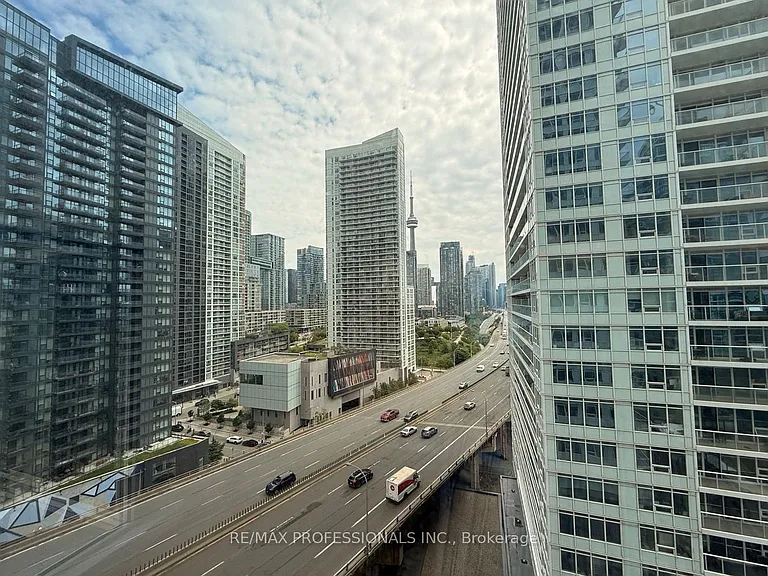 19 Bathurst St #1708 — Photo 25