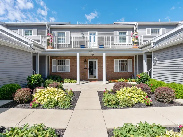 2212 N Carriage Ln APT 3, Port Clinton, OH 43452