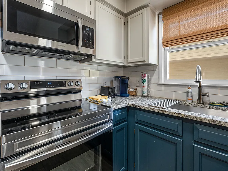 13 N Pinewood Dr #D — Photo 19
