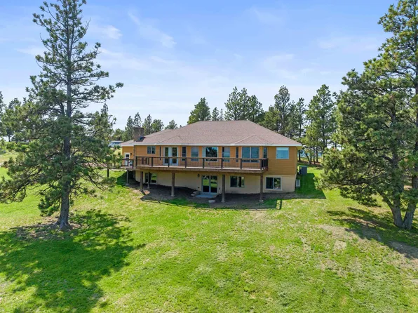 10281 Buena Vista Ln, Belle Fourche, SD 57717