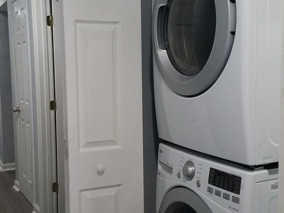 4th image of 3034 Dryades St