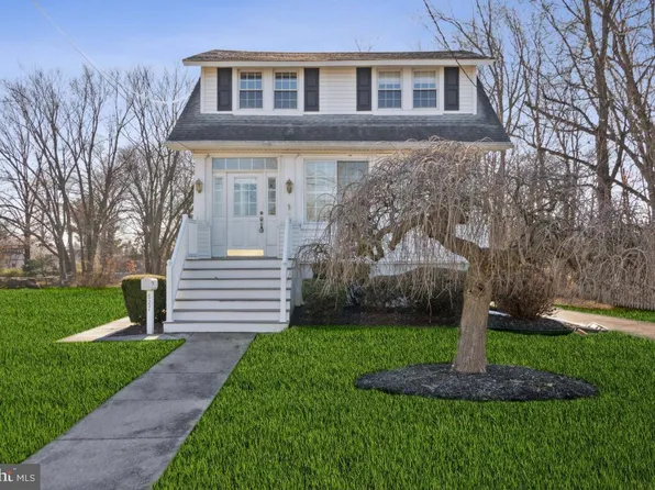 827 Station Ave, Mount Ephraim, NJ 08059