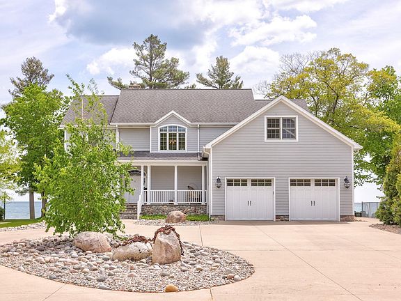 4th image of 1147 N Bay Dr