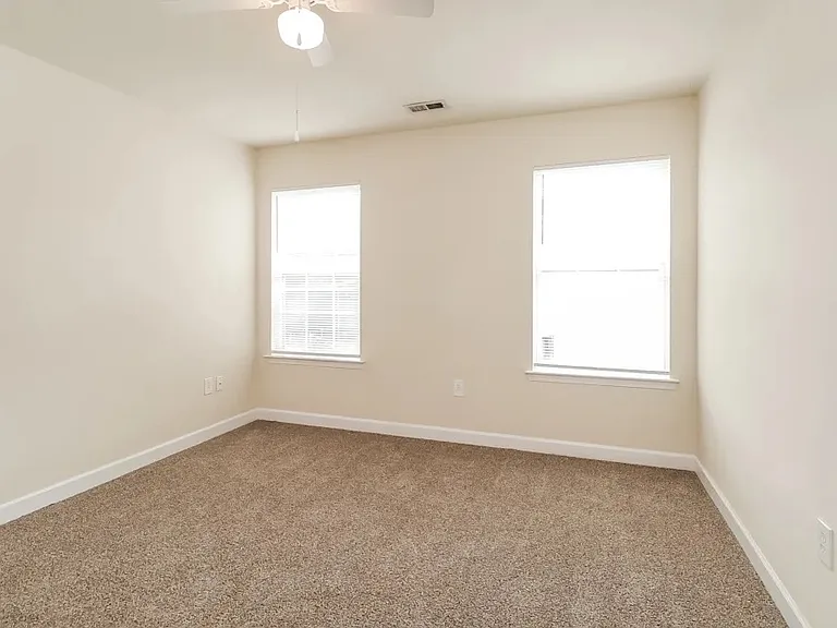 748 Raindrops Rd — Photo 8