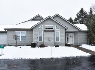 1215 Hunters Walk, Ashland, OH 44805