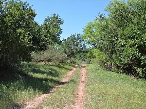 5th image of 460 County Road 412