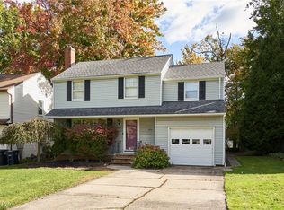 1111 Ford Rd, Lyndhurst, OH 44124