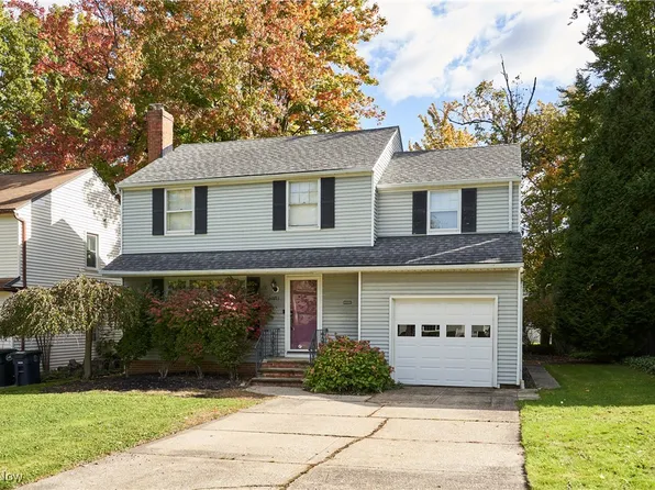 1111 Ford Rd, Lyndhurst, OH 44124